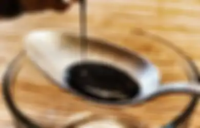 Ikuti Saran Video YouTube, Wanita Ini Minum Kecap 1 Liter untuk Bersihkan Ususnya, Tetapi Hal Mengerikan Justru Terjadi pada Tubuhnya