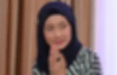 Hengkang dari Gemerlap Dunia Hiburan Hingga Pilih Dunia Politik, Diam-diam Desy Ratnasari Punya Rumah Gedong dengan Mobil Mewah Berjejer di Garasinya