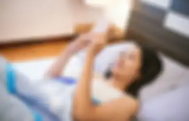 Masih Nekat Begadang Sambil Main HP, Ketahui 4 Perubahan Mengerikan Pada Tubuh yang Akan Kamu Alami