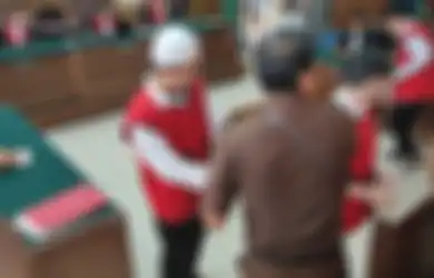 Zul Zivilia Dapat Vonis 18 Tahun Penjara, Sang Istri yang Mengaku Nyaris Gila Rela Banting Tulang Demi Menyambung Hidup, Dari Jual Semua Gitar Hingga Dagang Pakaian Online