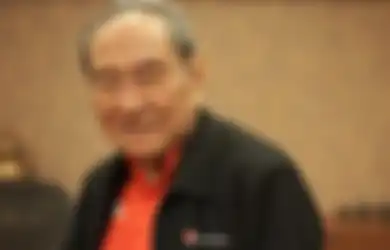 Bikin Heboh Sejagad Internet, Bolak-balik Jadi Orang Terkaya di Indonesia, Bos Djarum Kepergok Santai Makan di Warung Sederhana, Gaya Hidupnya Selama Ini Terungkap