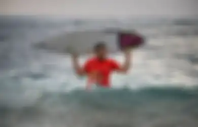 Kisah Tragis Dery Setyawan, Peselancar Aceh Yang Seluruh Keluarganya Meninggal Akibat Tsunami Aceh 2004, 15 Tahun Kemudian Justru Telah Menjadi Sosok Membanggakan Ini