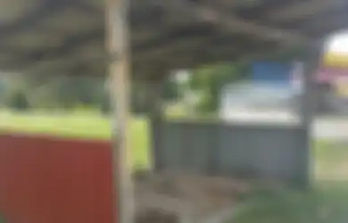 Saat Siang Hanya Terlihat Gubuk Reot, Orang-orang Terkejut Pada Malam Hari Berubah Menjadi Warung Sate yang Ramai Dikunjungi, Terkuak Fakta yang Bikin Meinding Ini