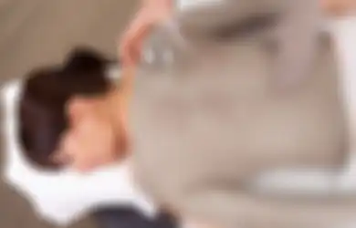 Tak Sengaja Ketiduran Selama Terapi Bekam, Saat Bangun Wanita Ini Kaget Bentuk Tubuhnya Sudah 'Tak Karuan'