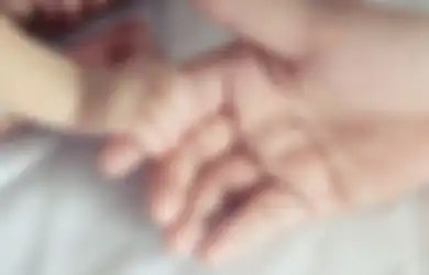 Bayi Umur Tiga Minggu Ini Meninggal Setelah Ibunya yang Kelelahan Tertidur Ketika Dia Sedang Melakukan Ini pada Bayinya