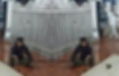 Pria Tak Dikenal Jadi Imam Tapi Bacaannya Tidak Fasih, Warga Pun Curiga, Ternyata Ini Identitas Pria Tersebut