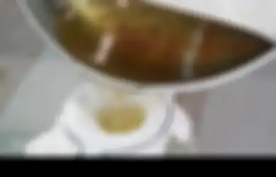 Emak-emak Bisa Melongo Keheranan, Ternyata ini Rahasia Bikin Minyak Goreng Tetap Jernih Meski Berkali-kali Dipakai