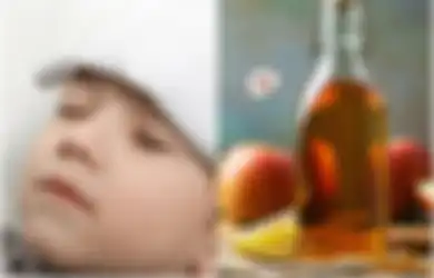 Obat Tradisional Penurun Panas pada Anak, Berendam di Cuka Sari Apel