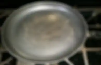 Wanita Wajib Tahu! Permukaan Teflon Rusak Ternyata Picu Risiko Mengerikan Sampai Sebabkan Kanker, Begini Cara Aman Gunakannya