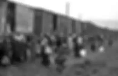 Seluruh Keluarganya Diselamatkan Desa Ini dari Nazi, Anak Pengungsi Yahudi Ini Tinggalkan Harta Tidak Sedikit untuk Mereka yang Pernah Menolongnya