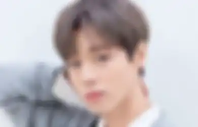 Park Ji Hoon Kangen Wannaone, Awalnya Berat Berkarier Sendiri