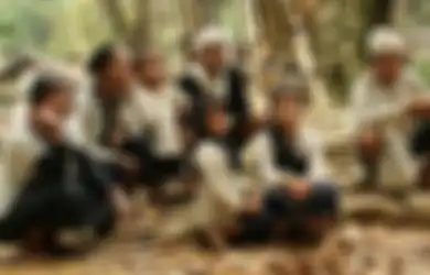 Tolak Modernisasi, Suku Baduy Razia Perabot Rumah Tangga Warga untuk Dimusnahkan, Piring, Kasur Hingga Toilet Ikut Disikat