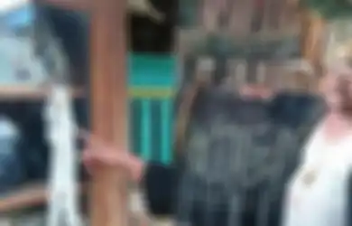 Punya Belasan Tali Pocong hingga Tidur di Keranda Mayat, Kebiasaan Nyeleneh Kakek Asal Jawa Timur Ini Punya Tujuan Khusus Saking Ingin Sekali Melihat Hantu, Bagaimana Hasilnya?