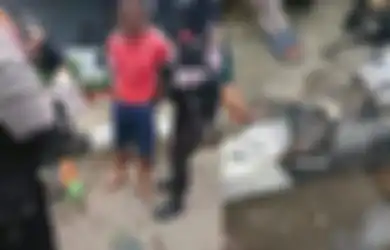 Viral Pria Pemalang Nekat Bakar Al Quran, Setelah Ditangkap Pria Tersebut Mengaku Mendapat Bisikan Ghaib, Tingkah Lakunya Aneh Sejak Bulan Ramadhan 2019