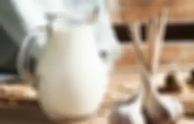 Coba Minum Susu dengan Campuran Bawang Putih Setiap Hari Setelah Makan Malam, Ampuh Atasi 8 Gangguan Kesehatan Berikut ini