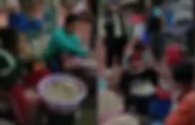 Menjijikkan! Diawasi Beberapa Mandor, Para Pekerja Pabrik Ini Menggunakan Mulut Mereka untuk Memisahkan Tulang Ayam dari Cekernya, Bos Pabrik: Bisa Lima Kali Lebih Cepat