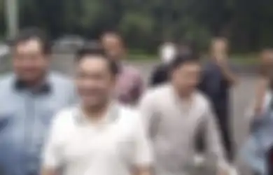 Kakaknya Dituding Curi Resep Ayam Geprek Benny Sujono, Jordi Onsu Beri Bukti Janjian Bikin Inovasi Menu dengan Bekas Teman Bisnisnya: Lagipula Sumbernya Juga Banyak di Internet