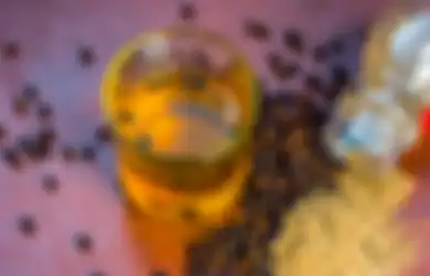 Cegah Berbagai Penyakit, Minum Air Lada Hitam di Pagi Hari Berikan 5 Manfaat Ini!
