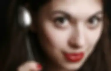 Selama Ini Dianggap Sepele, Sendok Ternyata Manjur untuk Merawat Kecantikan Bila Dipakai dengan Cara Ini Selama 10 Hari, Efeknya Luar Biasa Bagi Tubuh!
