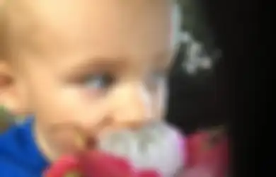 Sebagai Makanan Pendamping ASI Ini 11 Manfaat Buah Naga untuk Bayi, dari Memperkuat Rambut Hingga Sembuhkan Sembelit