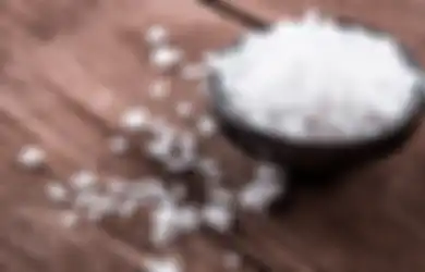 Ajaib, Keramas Menggunakan Garam dan Dapatkan 3 Manfaat Ini!