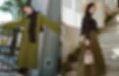 7 Inspirasi Outfit Hijab Modis Kombinasi Warna Hijau Olive, Perhatikan