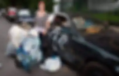 Padahal Hartanya Rp110 Miliar, Wanita Ini Malah Tinggalkan Kemewahan, Kendarai Mobil Bobrok dan Jadi Pemulung Berpenghasilan Rp200 ribuan, Alasannya Mengejutkan