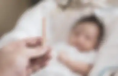 Sedia Payung Sebelum Hujan! Selalu Simpan Bahan Alami yang Bisa Menurunkan Panas pada Bayi Ini, Tak Sulit Didapat dan Mudah Dibuat, Apa Saja?