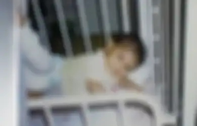 Ibu Bayi ini Pasti Tidak Berpikir Anaknya Bisa Selamat Saat Tega Membuang Anaknya Sendiri, Tetapi Kini Sosoknya Justru Jadi Artis Terkenal, Reaksi sang Anak Saat Ibu Meminta Kembali Berhubungan Sangat Mengejutkan