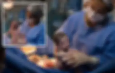 Viral Potret Seorang Bayi Tunjukkan Ekspresi Marah Sesaat Setelah Dilahirkan, Dokter pun Segera Mencoba Membuatnya Menangis, Ini Alasannya