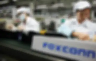 Gara-gara Corona, Pabrik iPhone Taiwan Ini Malah Jadi Jualan Masker!