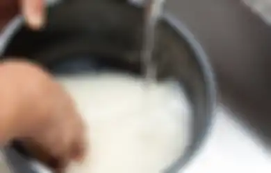 Tolong Stop Cuci Beras di Wadah Rice Cooker Jika Masih Sayang Nyawa, Ternyata Picu Penyakit Berbahaya Ini hingga Timbulkan Efek Tak Main-main
