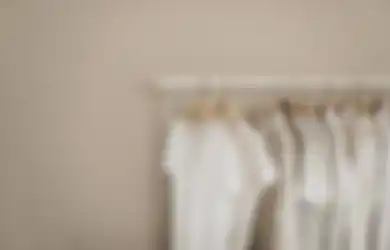 Jangan Buru-buru Jadikan Kain Lap, Rendam Baju Putih dengan Air Panas dan 2 Bahan Ini, Pakaian Tampak Baru