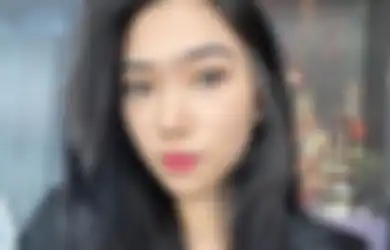 Isyana Sarasvati Tampil Memesona dalam Balutan Rok Mini, Netizen Dibuat Melongo dengan Harganya yang Fantastis, Mencapai Rp 54 Juta!