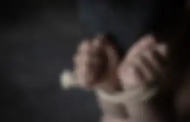 Lagi Asyik Main Sendiri di Teras, Bocah Ini Dibekap dan Dimasukkan ke Karung oleh Orang Tak Dikenal, Aksi Penculikan Terekam CCTV Rumah