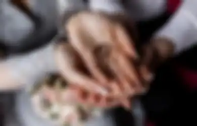 Terpaut Usia 12 Tahun, Gadis 10 Tahun Ini Dipaksa Nikah dengan Sepupu Atas Izin Orang Tuanya, Bermahar Rp 125 Juta Hingga Mempelai Pria Dibebaskan untuk Memperkosa Istrinya!