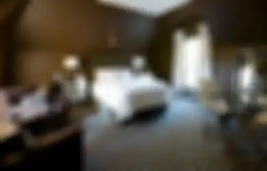 Kamar Jadi Berisik Karena Rumah di Pinggir Jalan? Lakukan Ini!