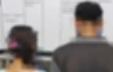 Remaja 19 Tahun dan Ibu Kandungnya Kepergok Berhubungan Intim saat Digerebek Polisi atas Kasus Narkoba, Sang Ibu: Mungkin Pengaruh Setan