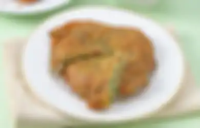 Bikin Buat Makan Siang Yuk, Begini Cara Buat Telur Dadar yang Tebal dan Gurih ala Rumah Makan Padang, Ternyata Gampang Loh!