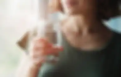 Minum Segelas Air Putih saat Buka Puasa Memang Baik untuk Kesehatan, Tapi Lebih Baik Air Mineral atau Air Sumur?