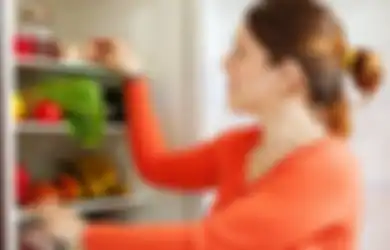 Bukannya Bikin Segar dan Awet, 10 Bahan Makanan ini Justru Bisa Rusak Kalau Disimpan di Kulkas