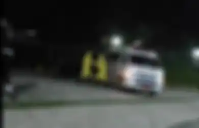 Viral Tukang Urut di Balikpapan Tiba-tiba Ambruk di Jalan Sebelum Sampai Rumah Sakit, Tenaga Medis Dikerahkan, Beruntung Tidak Terkena Corona