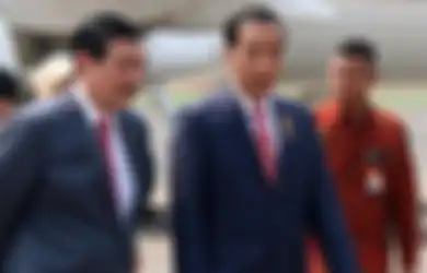 Sesumbar Bilang Para Menteri Ekonomi Kabinet Jokowi Harus Mundur Bila Menang Debat dengan Luhut Binsar, Rizal Ramli Mendadak Malah Kabur Duluan Waktu Diajukan Syarat Setimpal