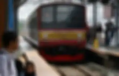 3 Cara Top Up Kartu KMT Sebelum Naik KRL, Gampang dan Nggak Ribet