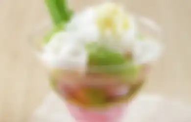 Minum Es Atau Minum Air Hangat Saat Buka Puasa, Mana yang Lebih Baik?