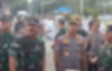 Namanya Masuk dalam Bursa Jenderal Calon Pengganti Kapolri Idham Azis yang Segera Pensiun, Kapolda Jawa Timur Jadi Media Darling Gegara Habis Lakukan Ini di Depan Kamera: Saingan Berat Mantan Ajudan SBY