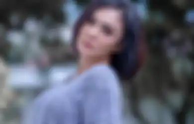 Usianya Hampir Setengah Abad Namun Masih Terlihat Awet Muda, Ternyata Ini Rahasia Kecantikan Yuni Shara, Rajin Konsumsi Minuman Ini!