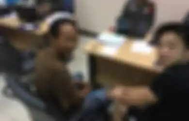 Kisah Gelandangan yang Dapatkan Ganjarannya Karena Temukan Dompet Penuh Uang, Kejadian Tak Terduga Ia Terima Saat Mengembalikannya