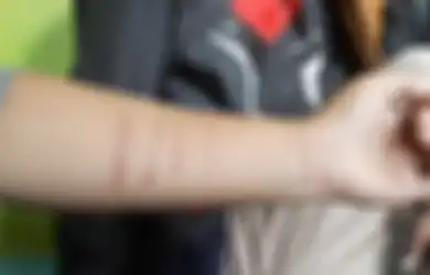 Tak Berperasaan! Majikan Ini Tega Cekoki Air Mendidih dan Cabai 50 Biji Hingga Berujung Suara Sang ART Rusak, Kepolisian Jerat Pasal Pengeroyokan dan Penganiayaan