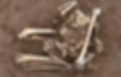 Setelah 339 Mayat Ditemukan dalam Satu Lubang, Kini Kerangka Manusia Tanpa Kepala dalam Posisi Berlutut Ini Ditemukan di Utara Kota Wuhan di China: Berbaring di Lubang Kubur